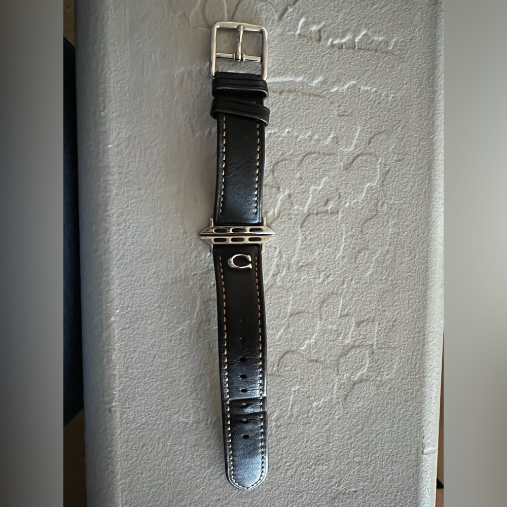 Womens Black Leather Strap 38/40/41mm Apple Watch